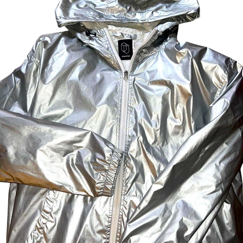 Original Use Silver Ski Jacket Reflective Hooded Design